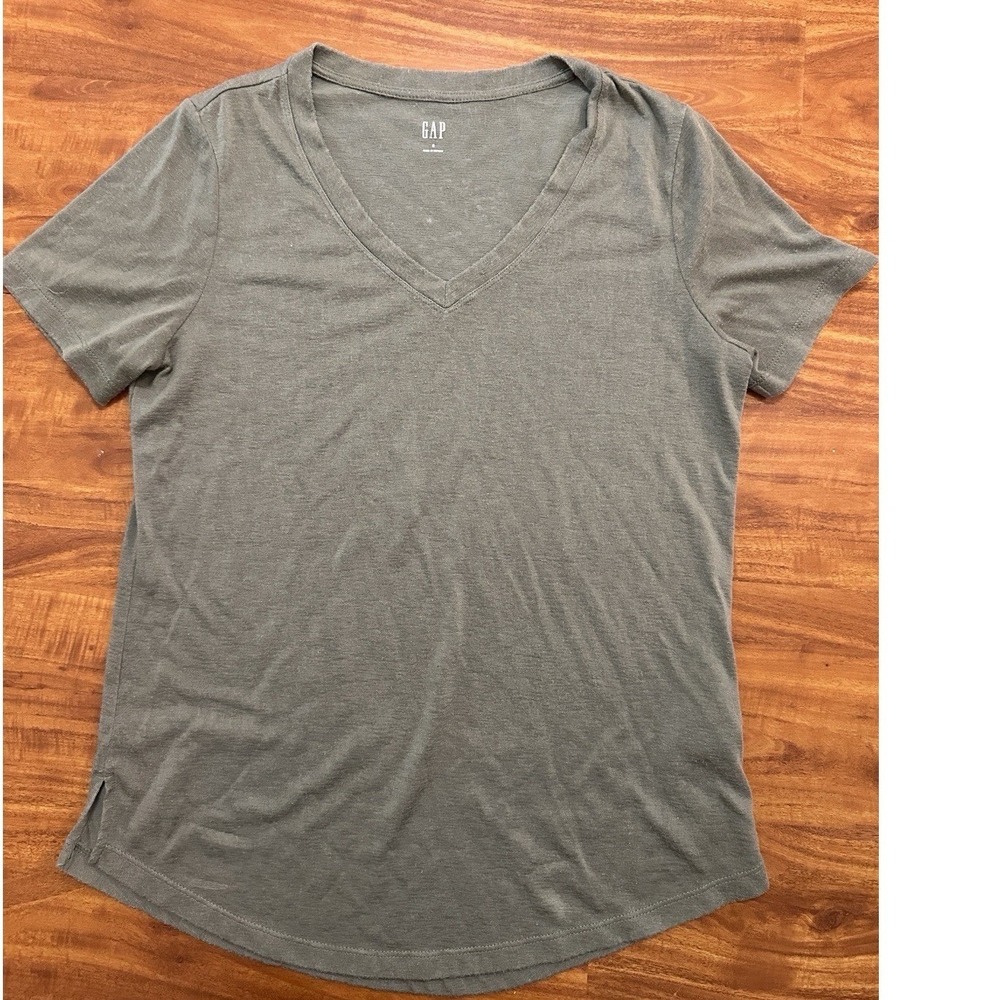 Gap Organic Cotton V-Neck T-Shirt Short‎ Sleeve Top Tee Green Capsule size Small